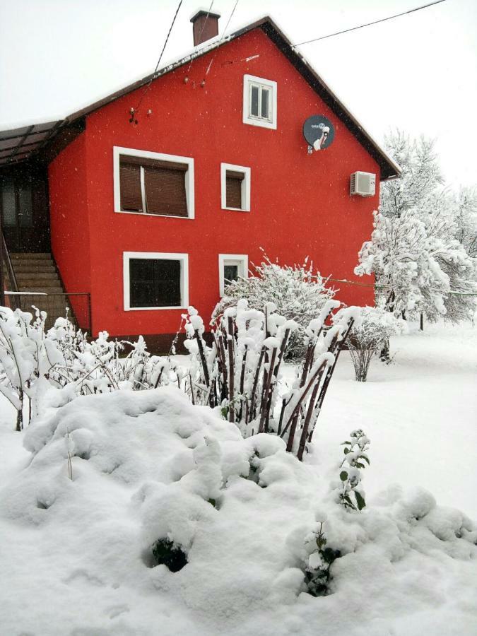 Holiday Home Modric Otočac Zewnętrze zdjęcie