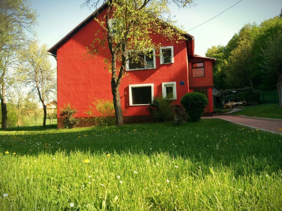 Holiday Home Modric Otočac Zewnętrze zdjęcie